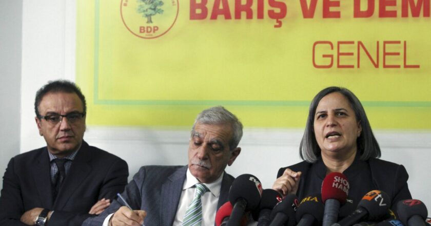 Sırrı Sakık olası bir İmralı heyeti hakkında: Müzakerelerde yer aldım, her göreve hazırım.