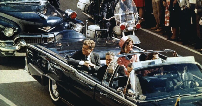 Amerika Birleşik Devletleri Adalet Bakanı Bondi, Kennedy’nin suikastındaki dosya dosyalarını inceliyor