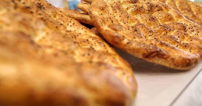 Fırın kuyruğuna girmeye gerek yok! Evde Ramazan Pide – Son Dakika gurme haberleri