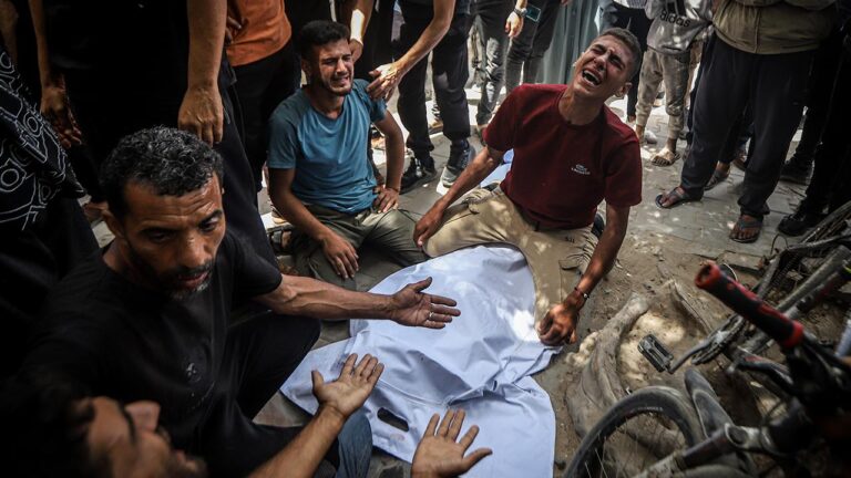 Katil İsrail’in Gazze’ye saldırılarında can kaybı 54 bin 249’a yükseldi