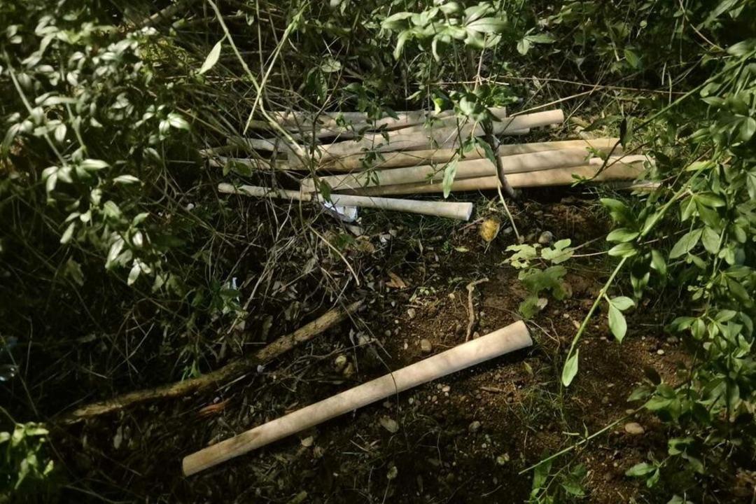 Beyzbol sopalarıyla saldırıya hazırlanıyorlardı! Karadağ'da Türk vatandaşlarına öfke artıyor: Polis 6 Türk'e de el koydu