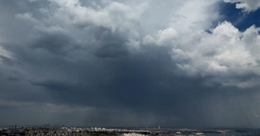 Komplo teorileri yeniden canlanıyor: ABD ordusu gökyüzüne zehirli kimyasallar mı püskürttü?